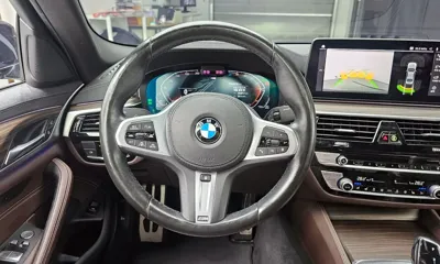 BMW 5-Series 2021, 68795 км, за 26565.38 USD - фото 13