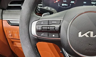 Kia K5 2025, 4617 км, за 26644.97 USD - фото 32