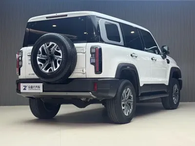 Beijing Off-Road BJ40 2024, 43000 км, за 18267.82 USD