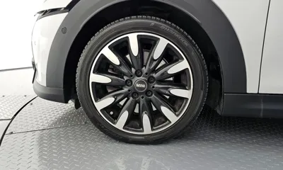MINI Cooper 2023, 50830 км, за 16414.86 USD