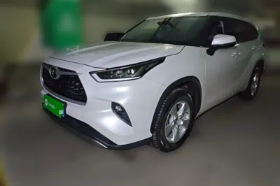 Toyota Highlander · 2026 год