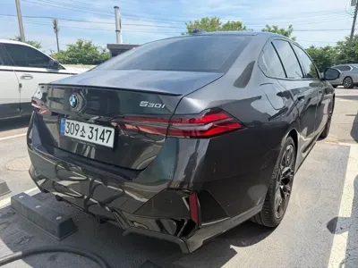 BMW 5-Series 2026, 4800 км, за 78771.17 USD