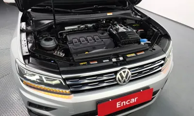 Volkswagen Tiguan 2020, 69623 км, за 13976.46 USD - фото 6