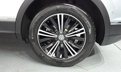 Volkswagen Tiguan 2020, 69623 км, за 13976.46 USD - фото 21
