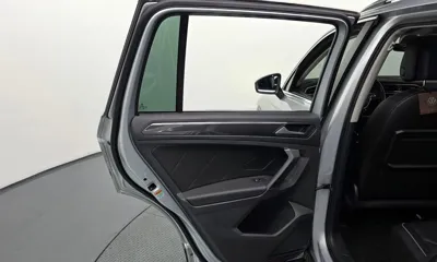 Volkswagen Tiguan 2020, 69623 км, за 13976.46 USD - фото 25