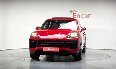 Porsche Cayenne 2025, 10055 км, за 123452.83 USD