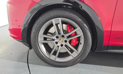 Porsche Cayenne 2025, 10055 км, за 123452.83 USD