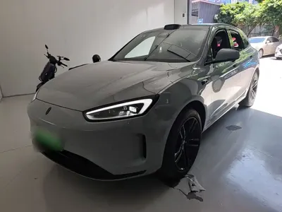AITO 问界 AITO M5 · 2025 год