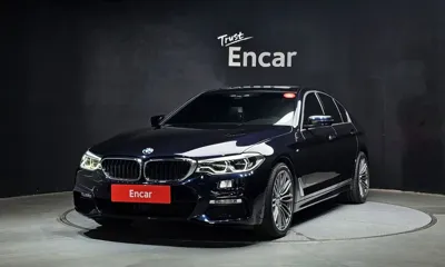 BMW 5-Series · 2018 год