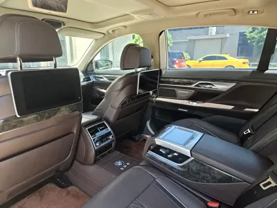 BMW 7 Series 2017, 110000 км, за 20072.19 USD