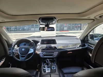 BMW 7 Series 2017, 110000 км, за 20072.19 USD