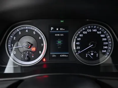 Hyundai Sonata 2022, 63026 км, за 16931.61 USD - фото 8