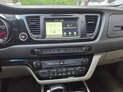 Kia Canival