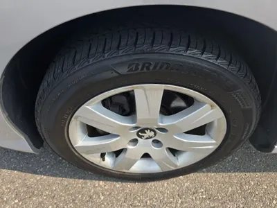 Peugeot 308 2014, 160000 км, за 1876.66 USD