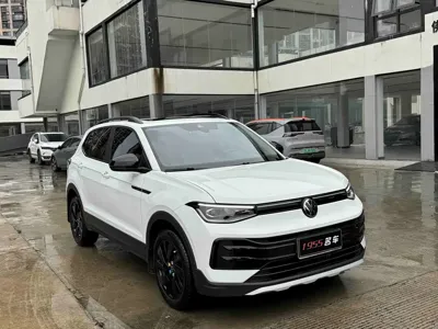 Volkswagen Tharu 2024, 28000 км, за 10859.12 USD