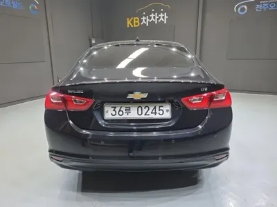 ChevroletGMDaewoo Malibu 2017, 155800 км, за 3583.06 USD
