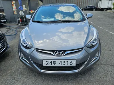 Hyundai Avante 2015, 131364 км, за 3642.99 USD