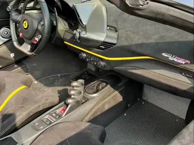 Ferrari 488 2019, 6000 км, за 1162766.03 USD