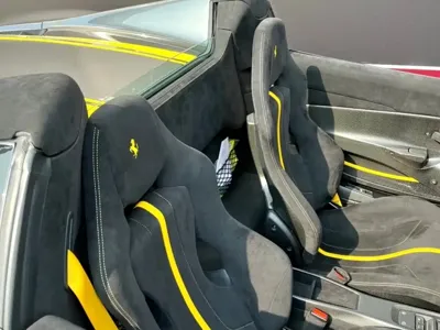 Ferrari 488 2019, 6000 км, за 1162766.03 USD