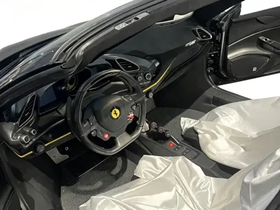 Ferrari 488 2019, 6000 км, за 1162766.03 USD