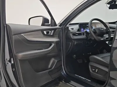 Chery Tiggo 8 Plus 2023, 50100 км, за 9929.2 USD - фото 7