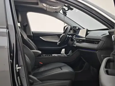 Chery Tiggo 8 Plus 2023, 50100 км, за 9929.2 USD - фото 10