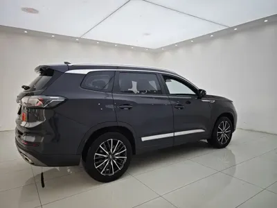 Chery Tiggo 8 Plus 2023, 50100 км, за 9929.2 USD - фото 23