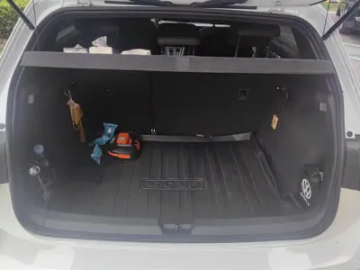 Volkswagen Golf 2024, 8000 км, за 16744.82 USD