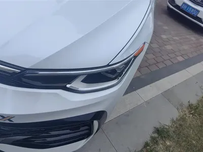 Volkswagen Golf 2024, 8000 км, за 16744.82 USD