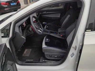 Volkswagen Golf 2024, 8000 км, за 16744.82 USD - фото 9