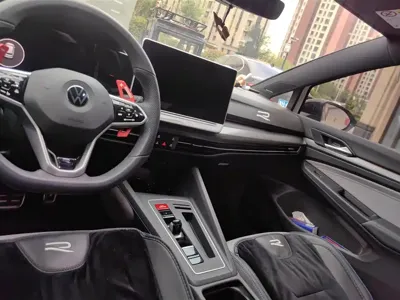 Volkswagen Golf 2024, 8000 км, за 16744.82 USD - фото 12