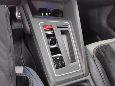 Volkswagen Golf 2024, 8000 км, за 16744.82 USD - фото 16