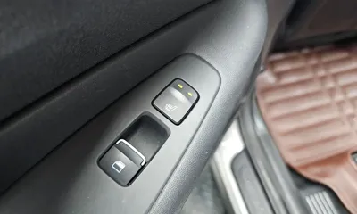 Hyundai Santafe 2019, 111492 км, за 10502.82 USD - фото 28