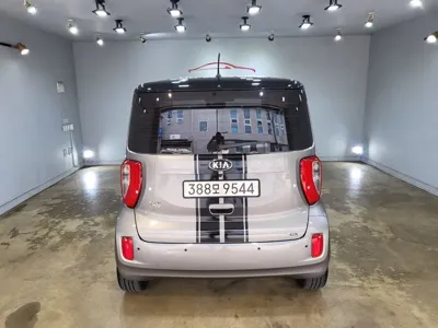 Kia Ray 2013, 130000 км, за 3705.39 USD