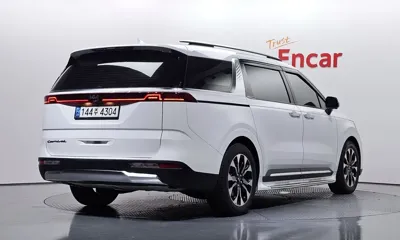 Kia Canival 2021, 99099 км, за 15426.02 USD