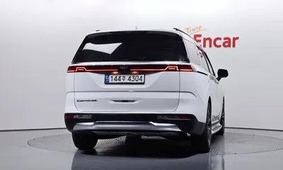 Kia Canival 2021, 99099 км, за 15426.02 USD
