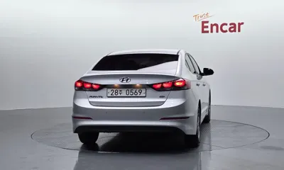 Hyundai Avante 2016, 44182 км, за 6408.99 USD