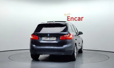 BMW 2-Series 2015, 96426 км, за 6772.15 USD