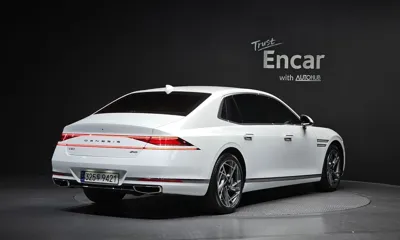 Genesis G90 2023, 51588 км, за 49166.34 USD