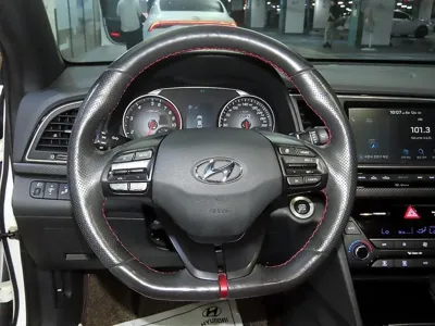 Hyundai Avante 2018, 158150 км, за 7220.69 USD - фото 8