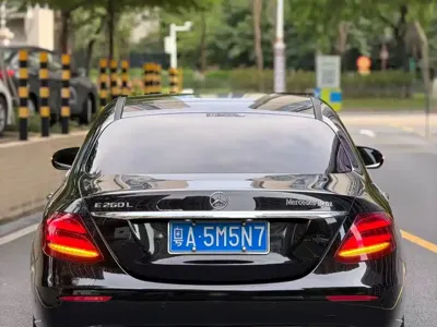 Mercedes-Benz E-Class 2020, 140000 км, за 21873.44 USD