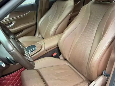 Mercedes-Benz E-Class 2020, 140000 км, за 21873.44 USD