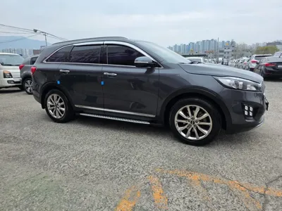 Kia Sorento 2016, 136912 км, за 9765.48 USD