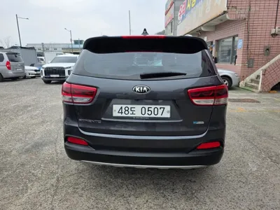 Kia Sorento 2016, 136912 км, за 9765.48 USD
