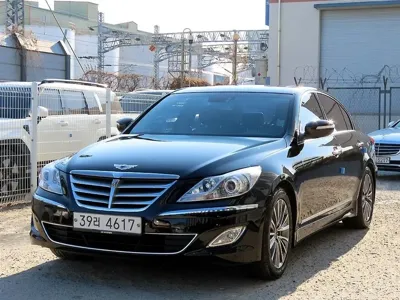 Hyundai Genesis 2013, 105892 км, за 5629.13 USD
