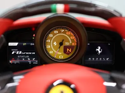 Ferrari F8 2021, 31120 км, за 198606.42 USD - фото 8