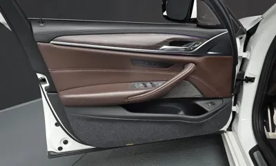 BMW 5-Series 2020, 56185 км, за 21814.15 USD - фото 24
