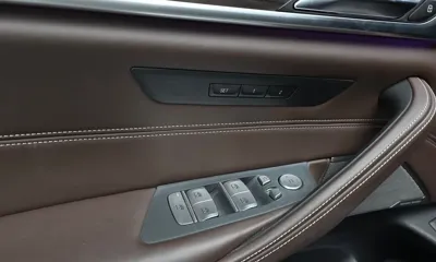 BMW 5-Series 2020, 56185 км, за 21814.15 USD - фото 28