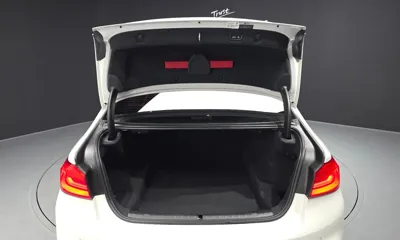 BMW 5-Series 2020, 56185 км, за 21814.15 USD - фото 35