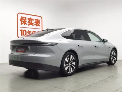Nio ET7 2023, 72100 км, за 19485.28 USD